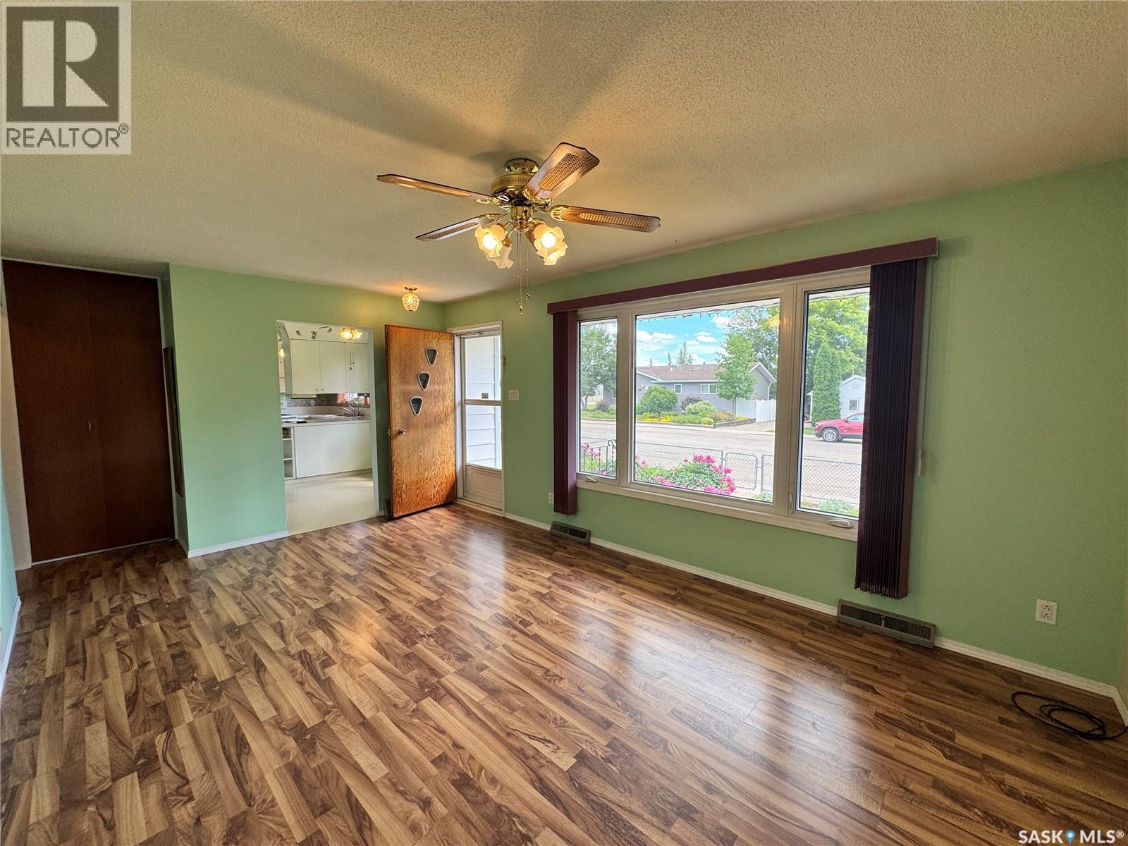 213 5Th Avenue E, Biggar, SK