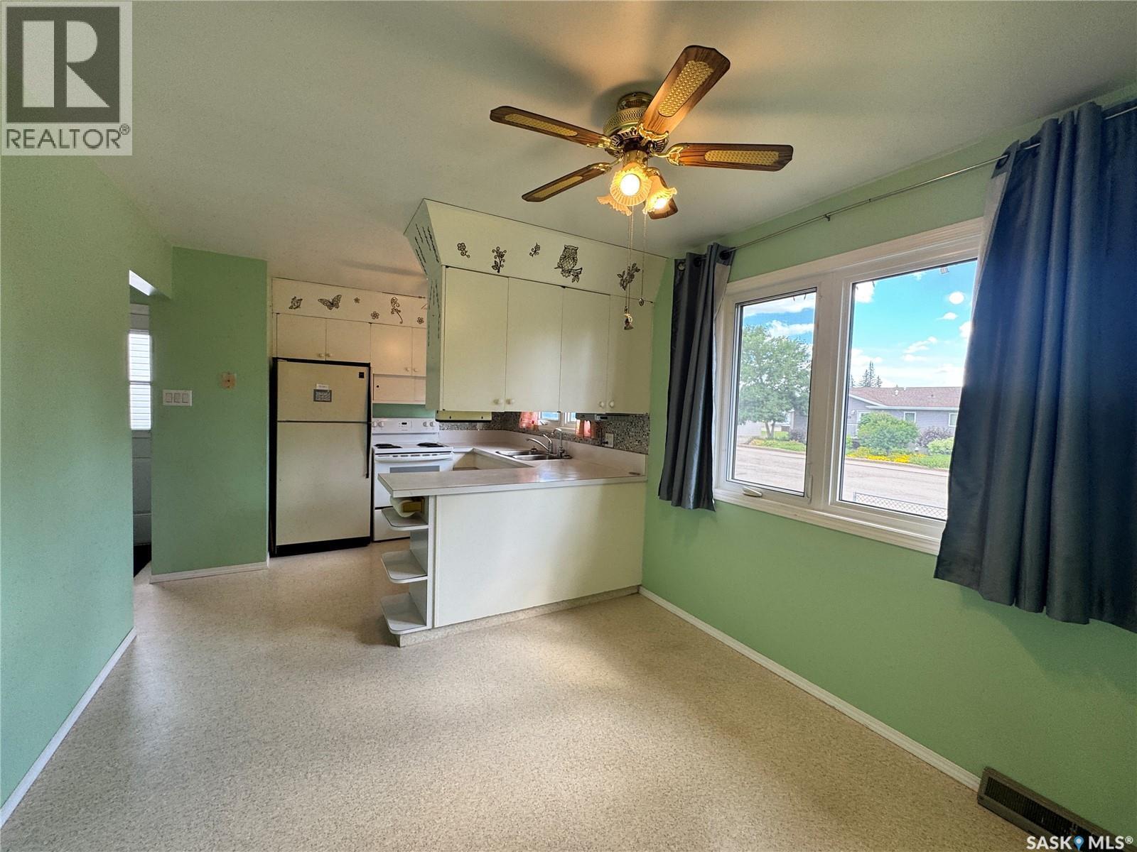 213 5Th Avenue E, Biggar, SK