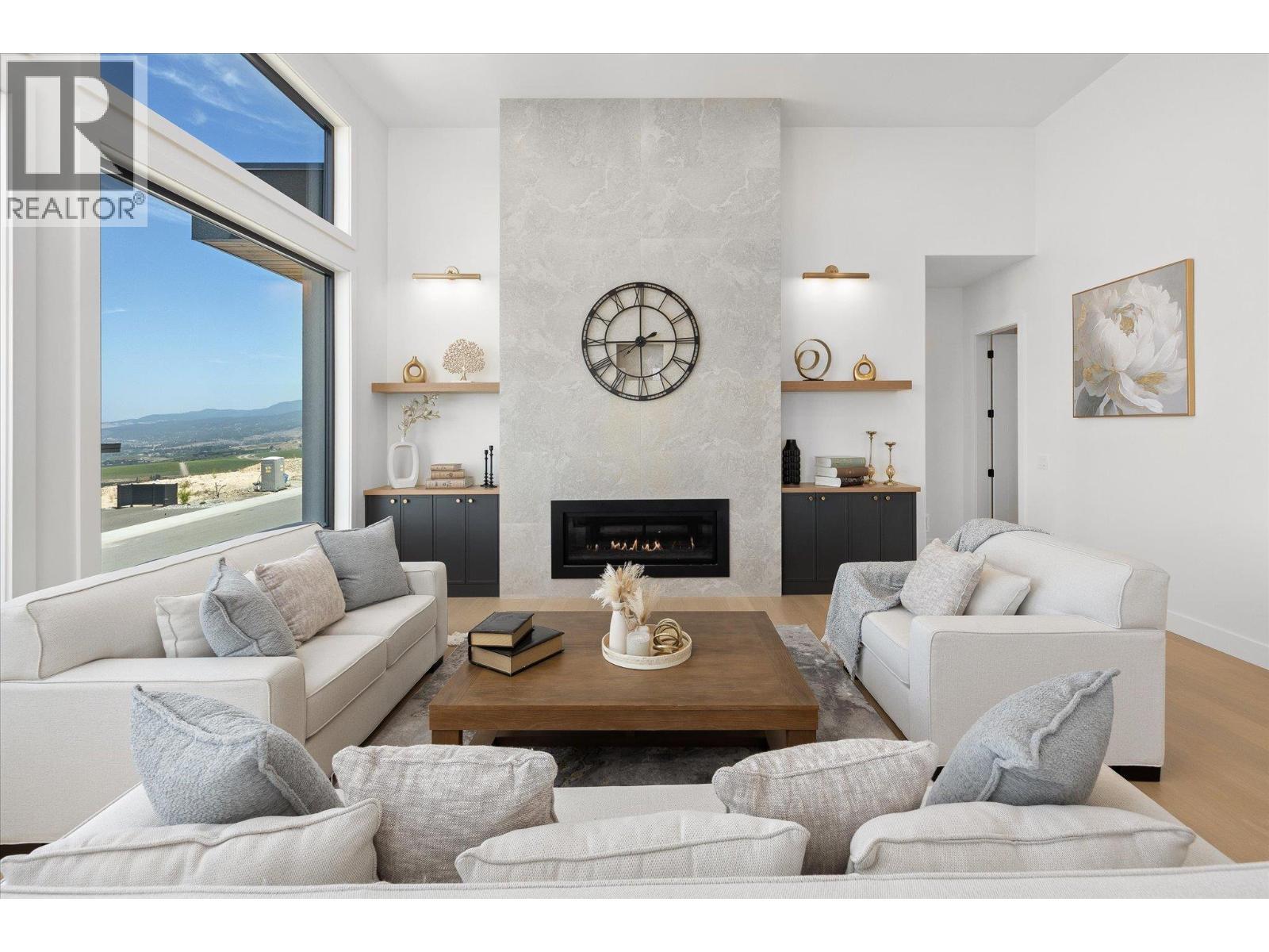 245 Turnberry Street Lot# 8, Kelowna, BC - Indoor Photo Showing Living Room With Fireplace