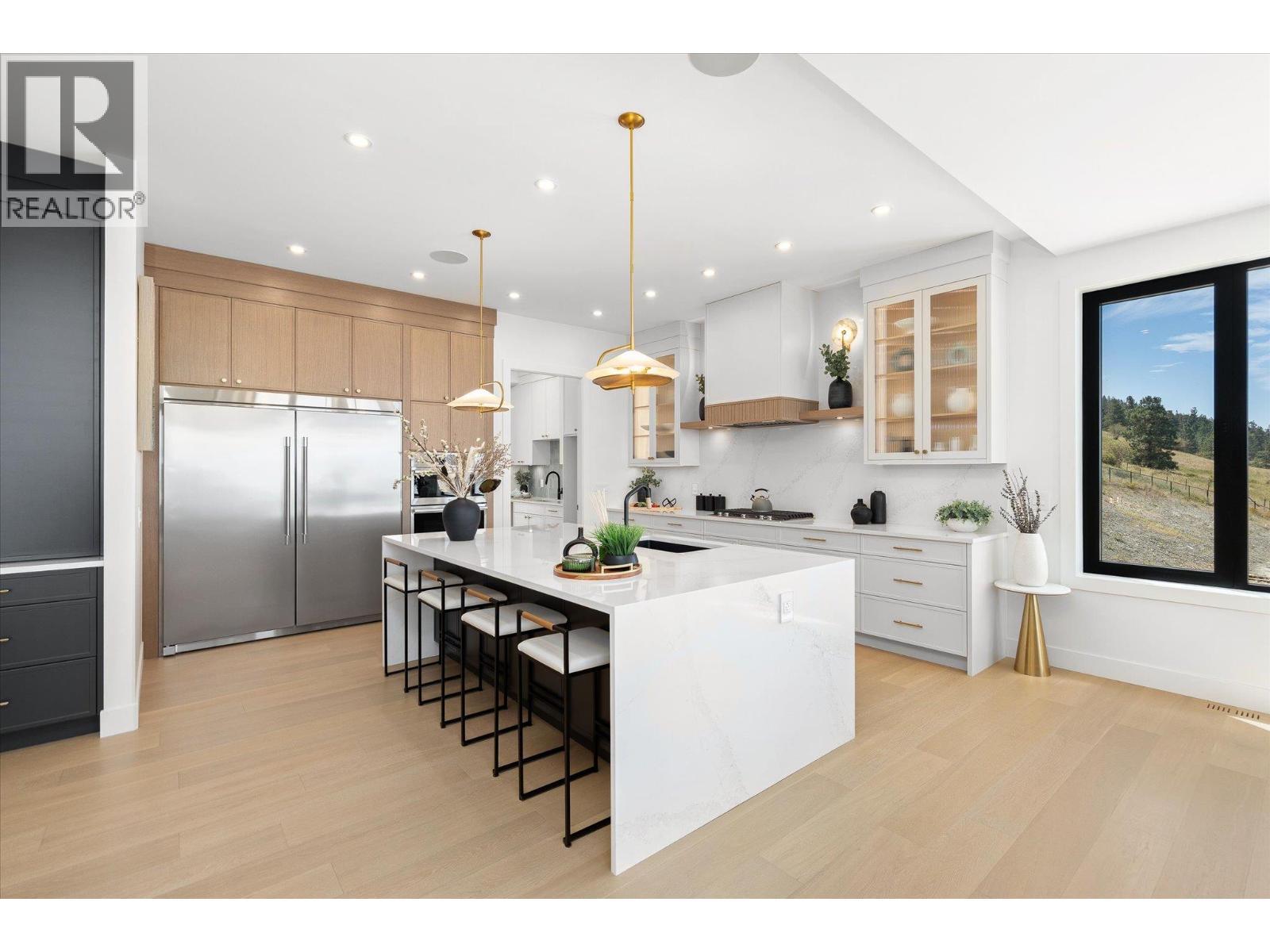 245 Turnberry Street Lot# 8, Kelowna, BC - Indoor Photo Showing Kitchen With Upgraded Kitchen