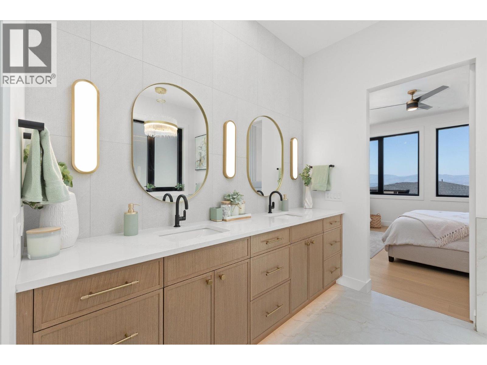 245 Turnberry Street Lot# 8, Kelowna, BC - Indoor Photo Showing Bathroom