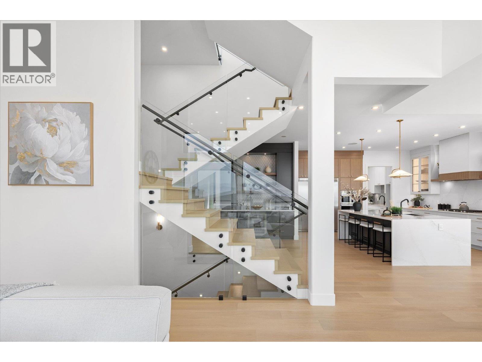 245 Turnberry Street Lot# 8, Kelowna, BC - Indoor Photo Showing Kitchen With Upgraded Kitchen