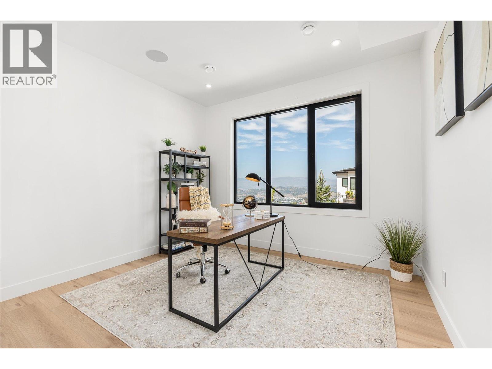 245 Turnberry Street Lot# 8, Kelowna, BC - Indoor Photo Showing Office