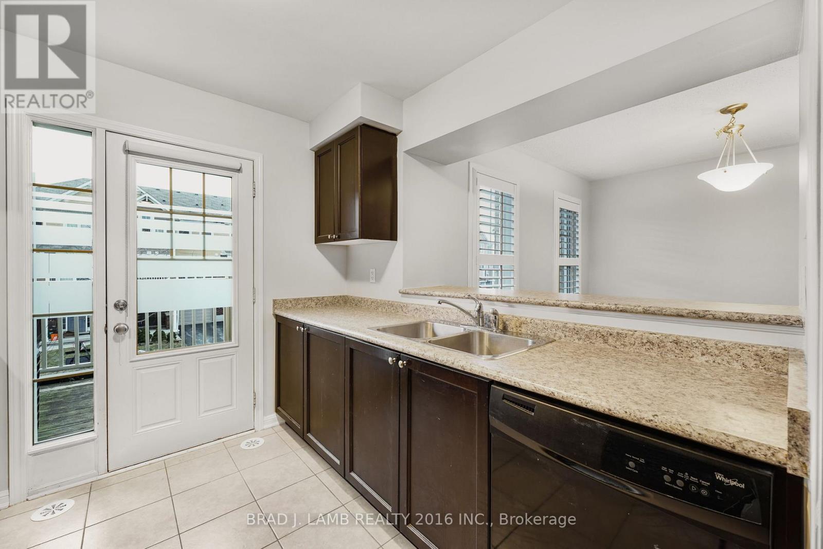 930 Nadalin Heights, Milton, ON