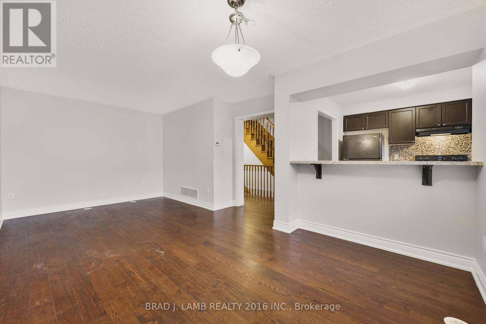 930 Nadalin Heights, Milton, ON