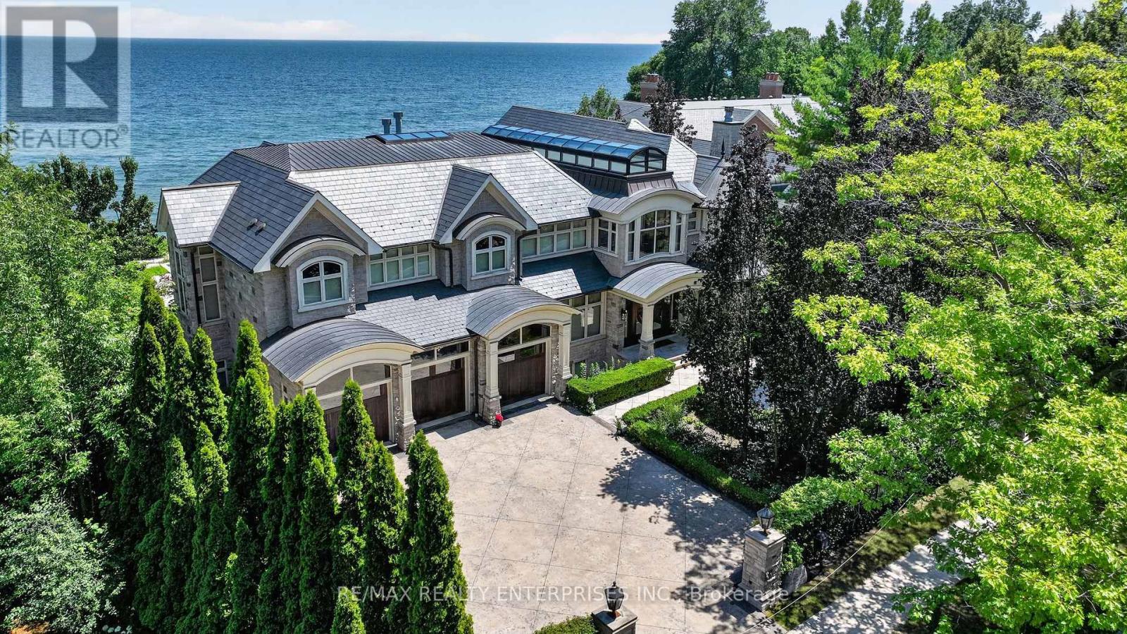 1500 Watersedge Road, Mississauga, ON - Outdoor With Body Of Water