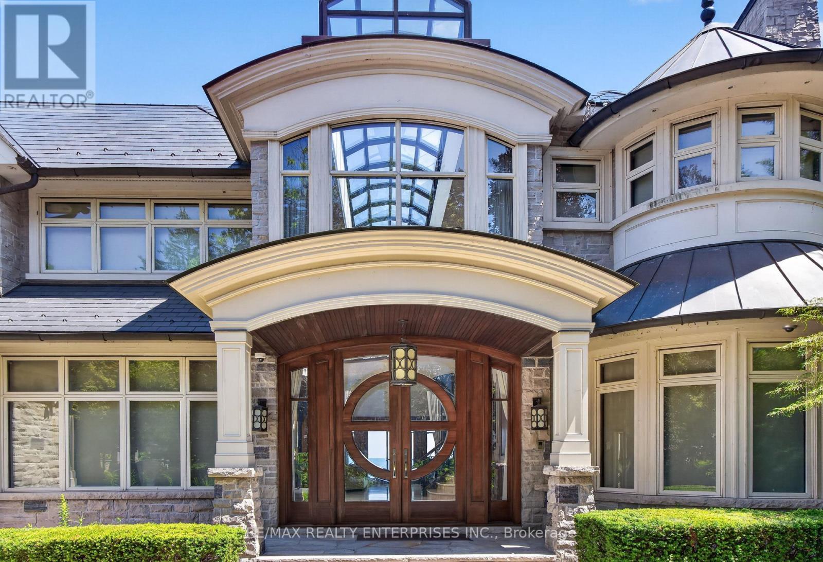 1500 Watersedge Road, Mississauga, ON - Outdoor With Facade