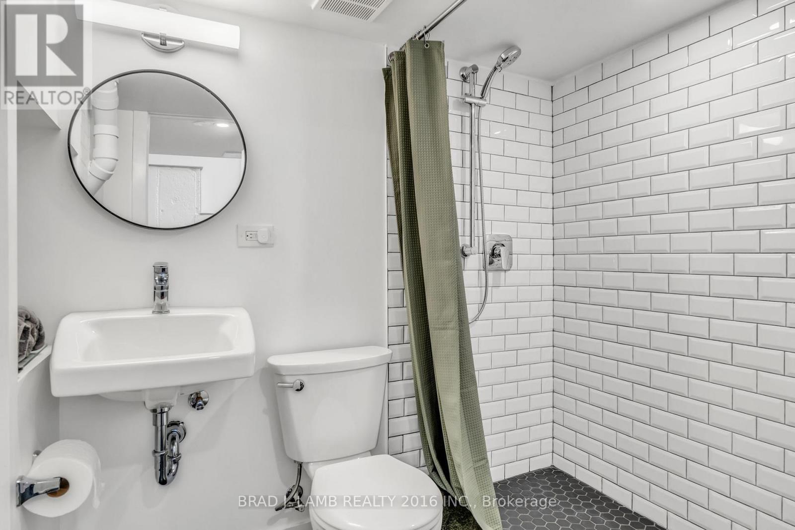 794 The Queensway, Toronto, ON