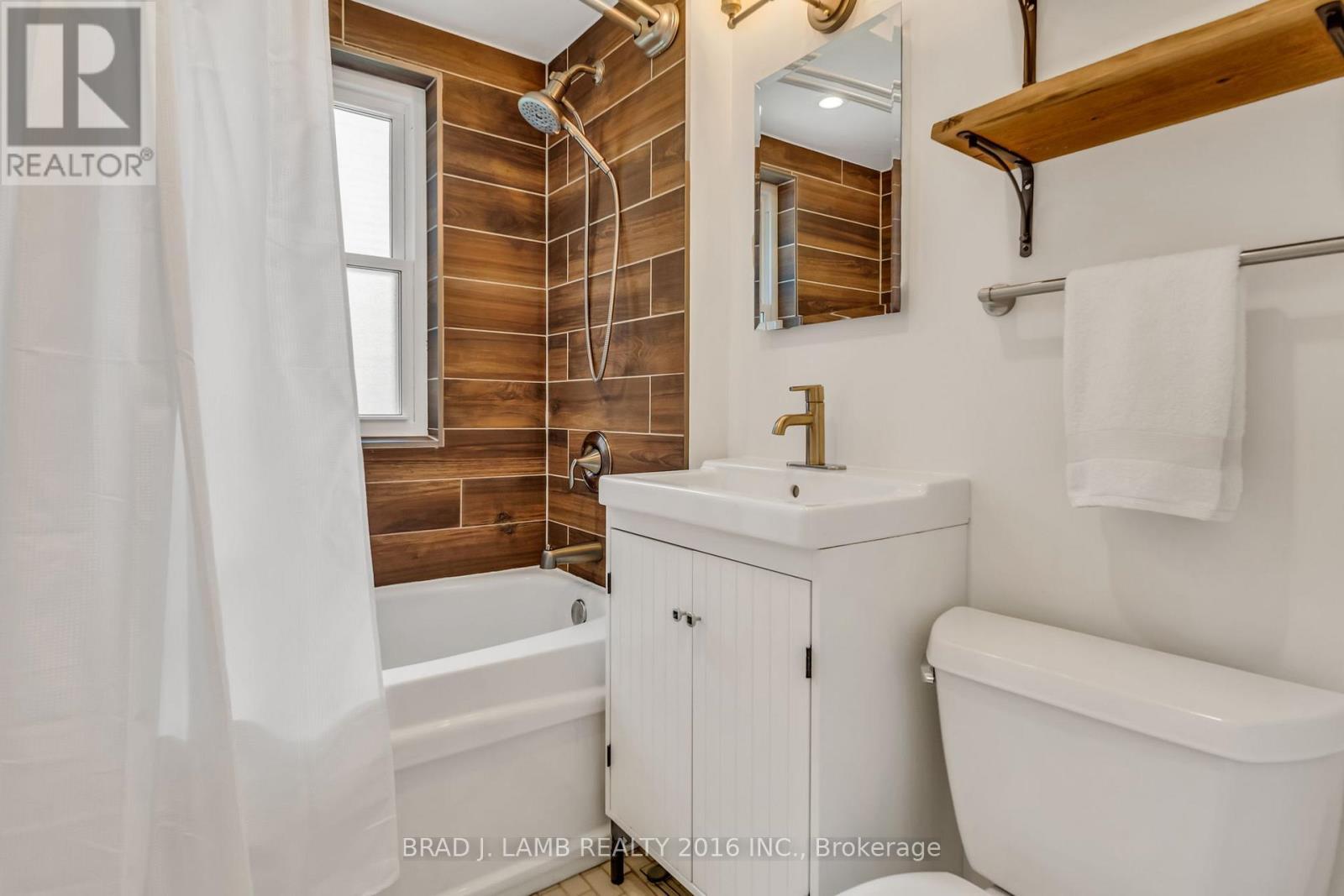 794 The Queensway, Toronto, ON