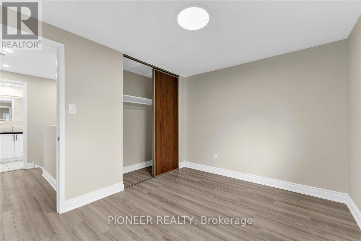 22 Wolverton Crescent, Brampton, ON - Indoor Photo Showing Other Room