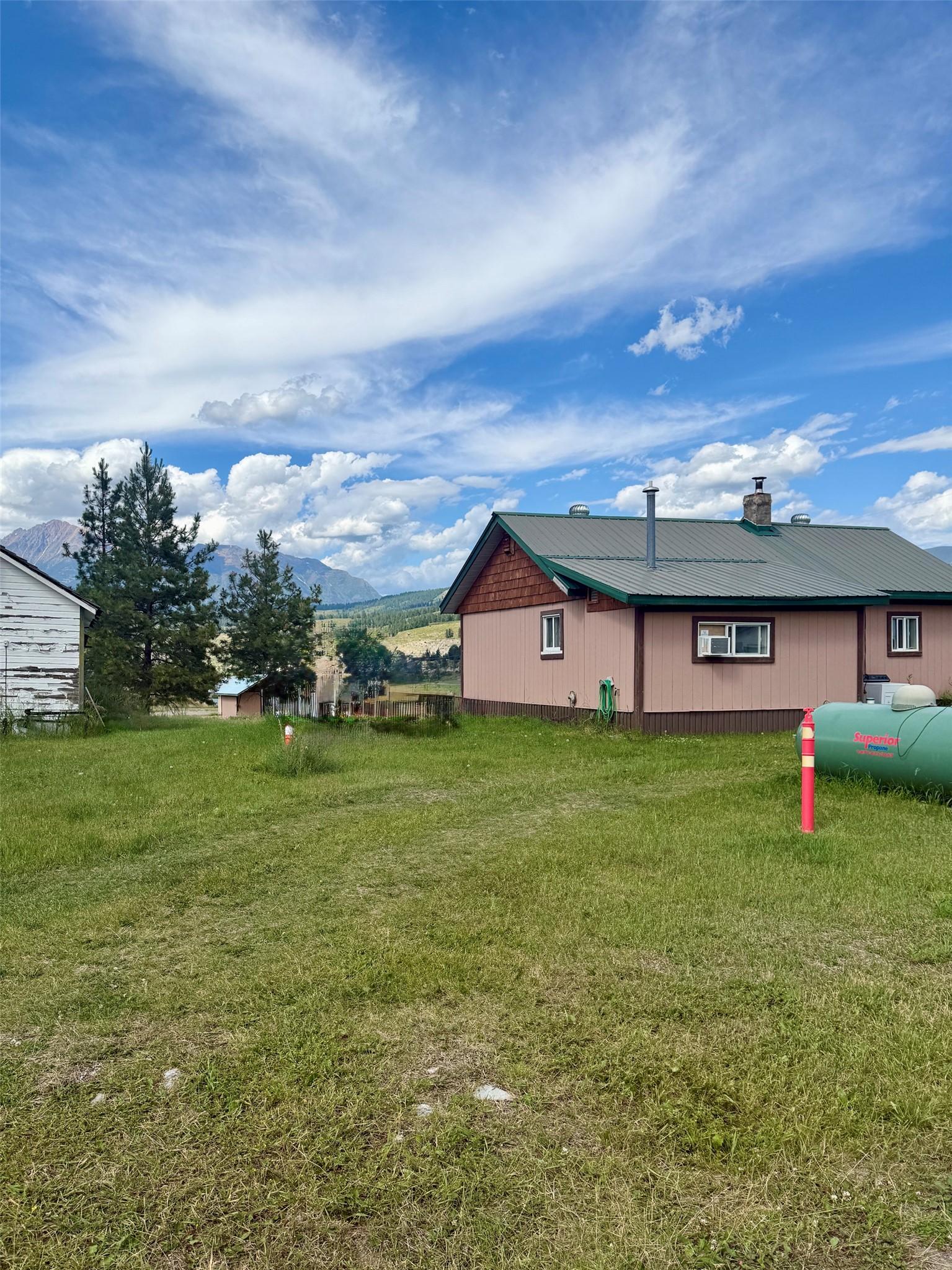 6195 & Lot 1 Cartwright Street, Wardner, BC - Outdoor