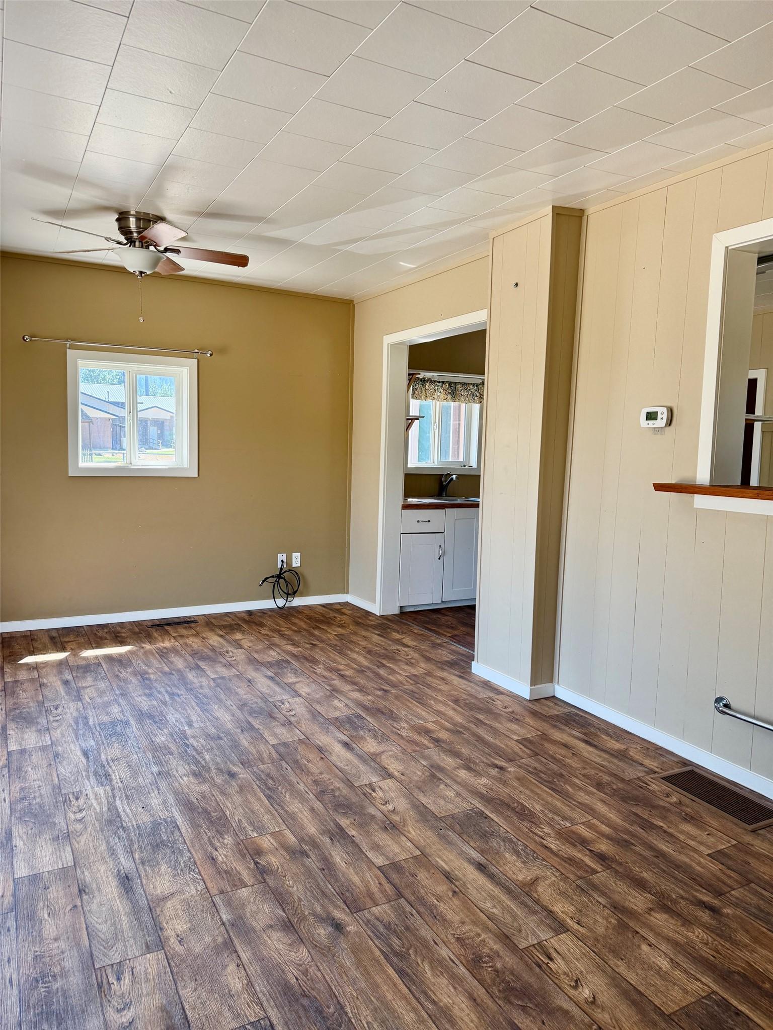 6195 & Lot 1 Cartwright Street, Wardner, BC - Indoor Photo Showing Other Room