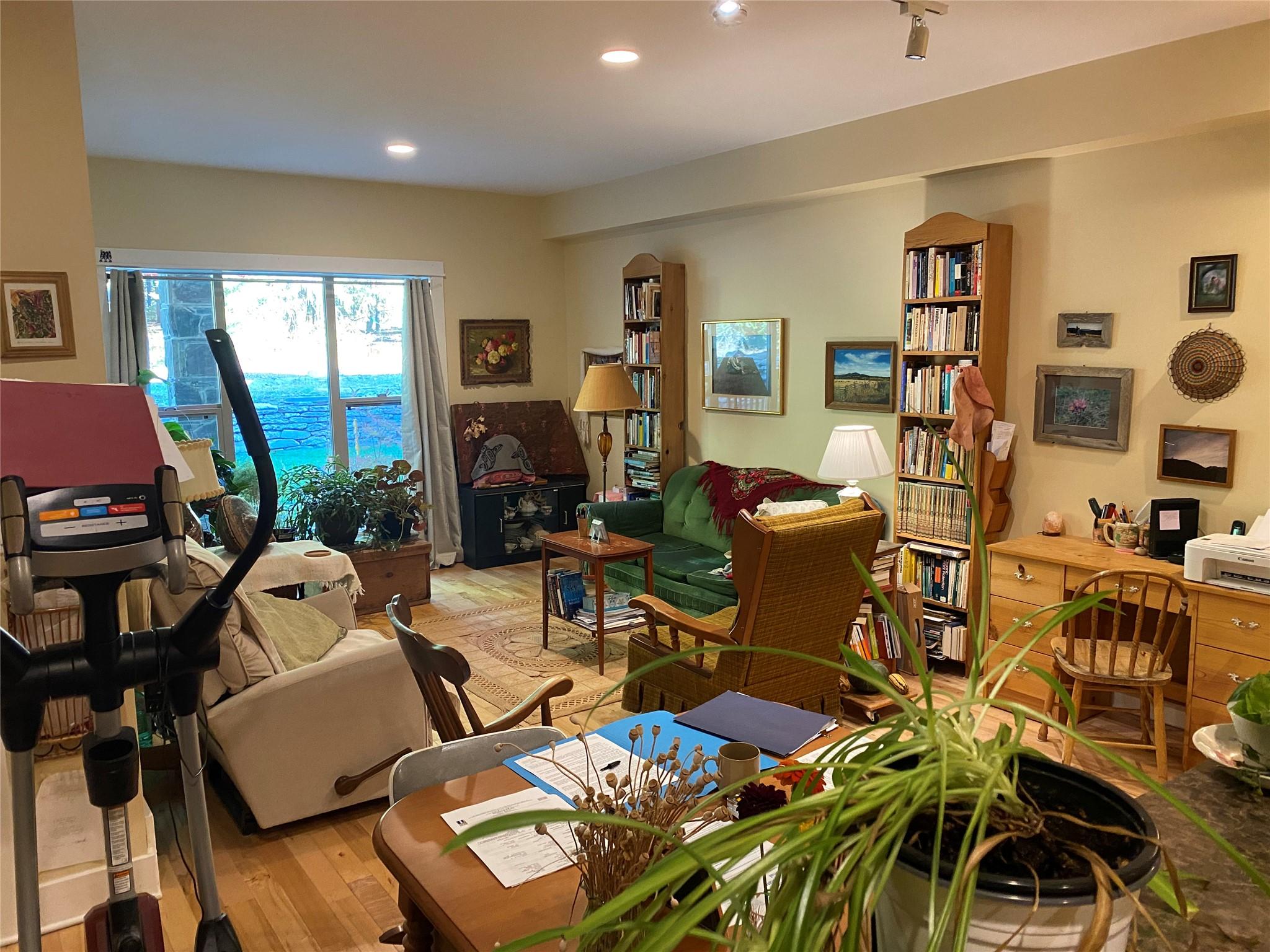 7-912 Slocan Street, Slocan, BC
