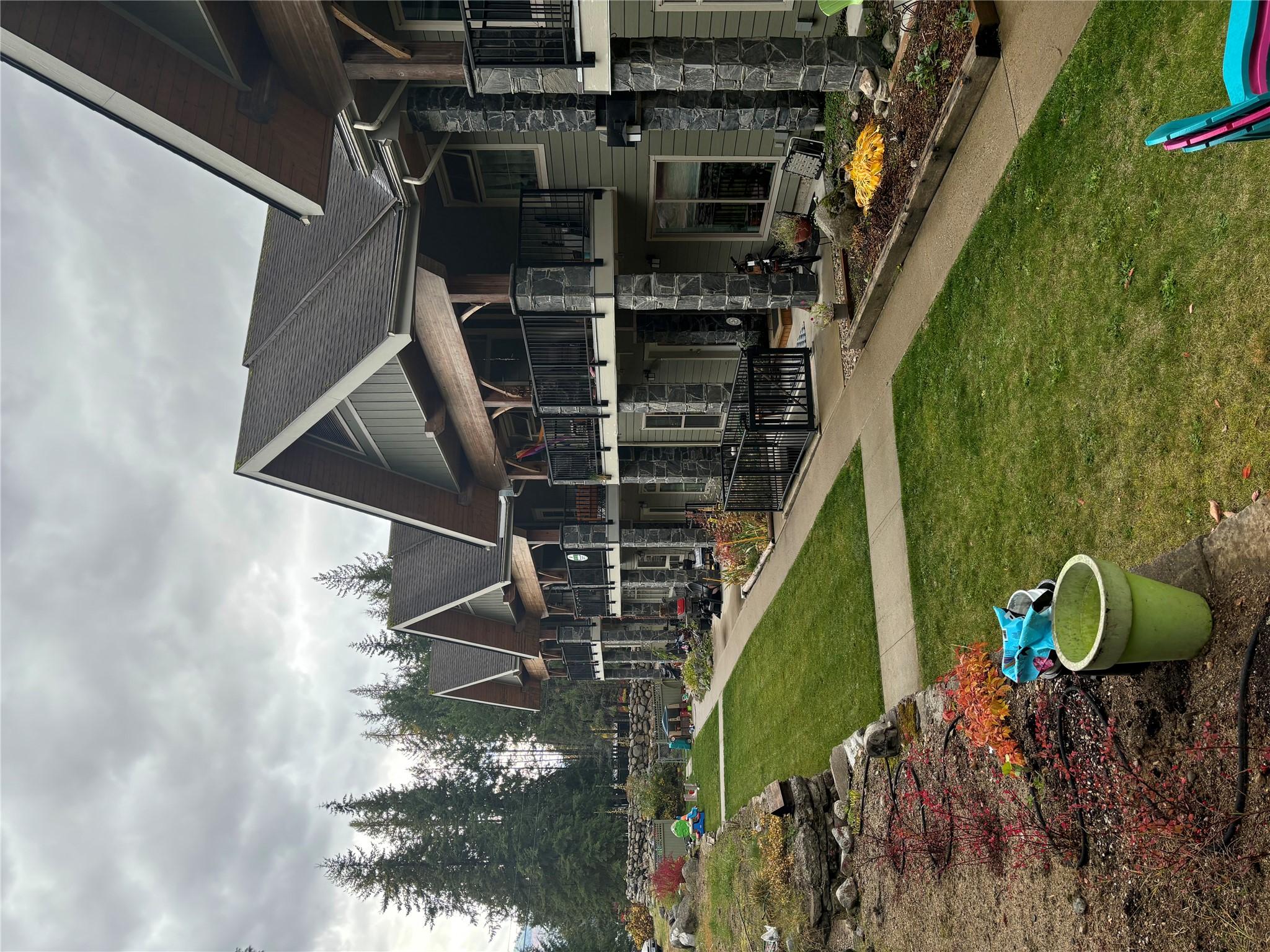 7-912 Slocan Street, Slocan, BC
