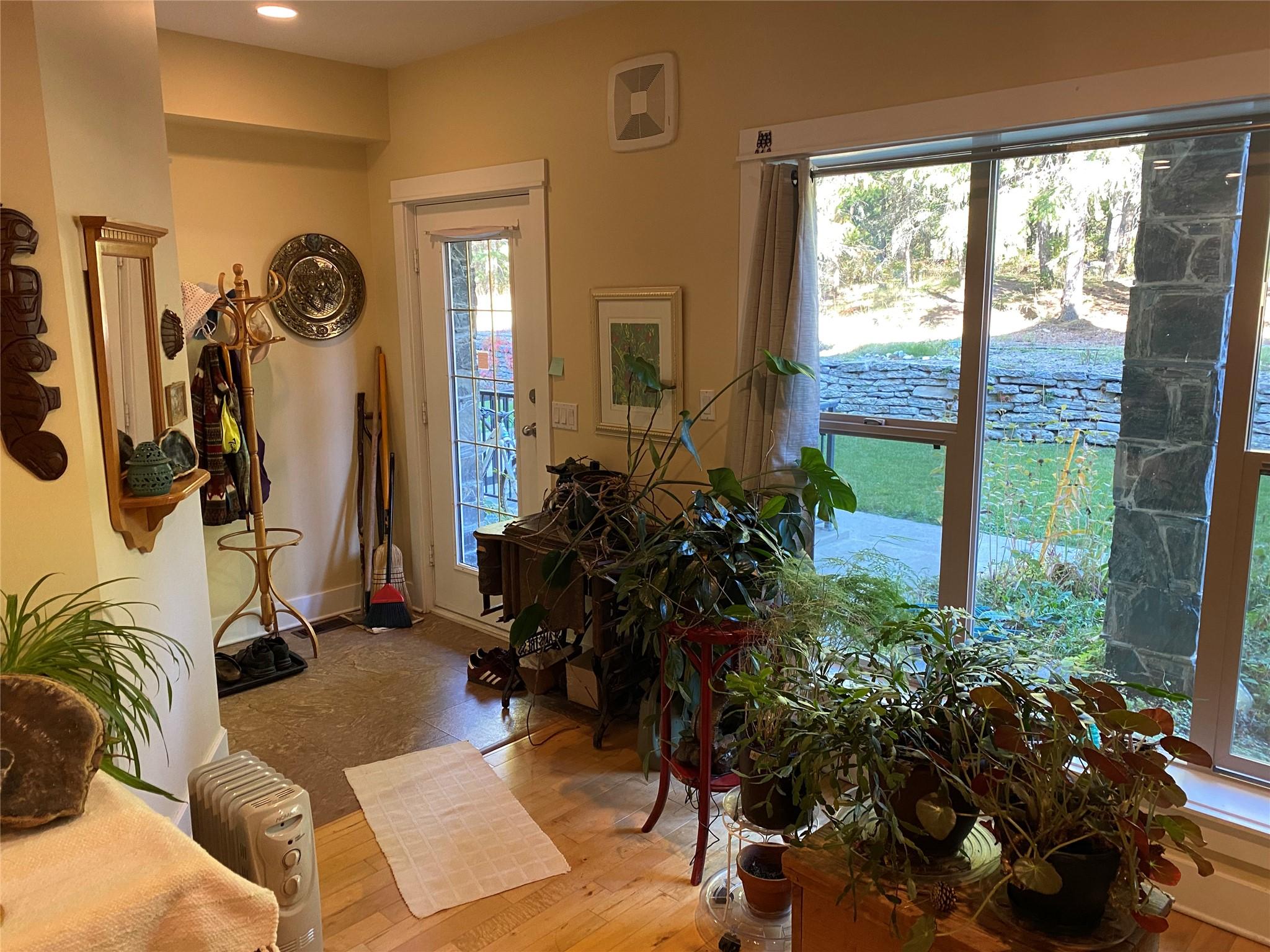 7-912 Slocan Street, Slocan, BC