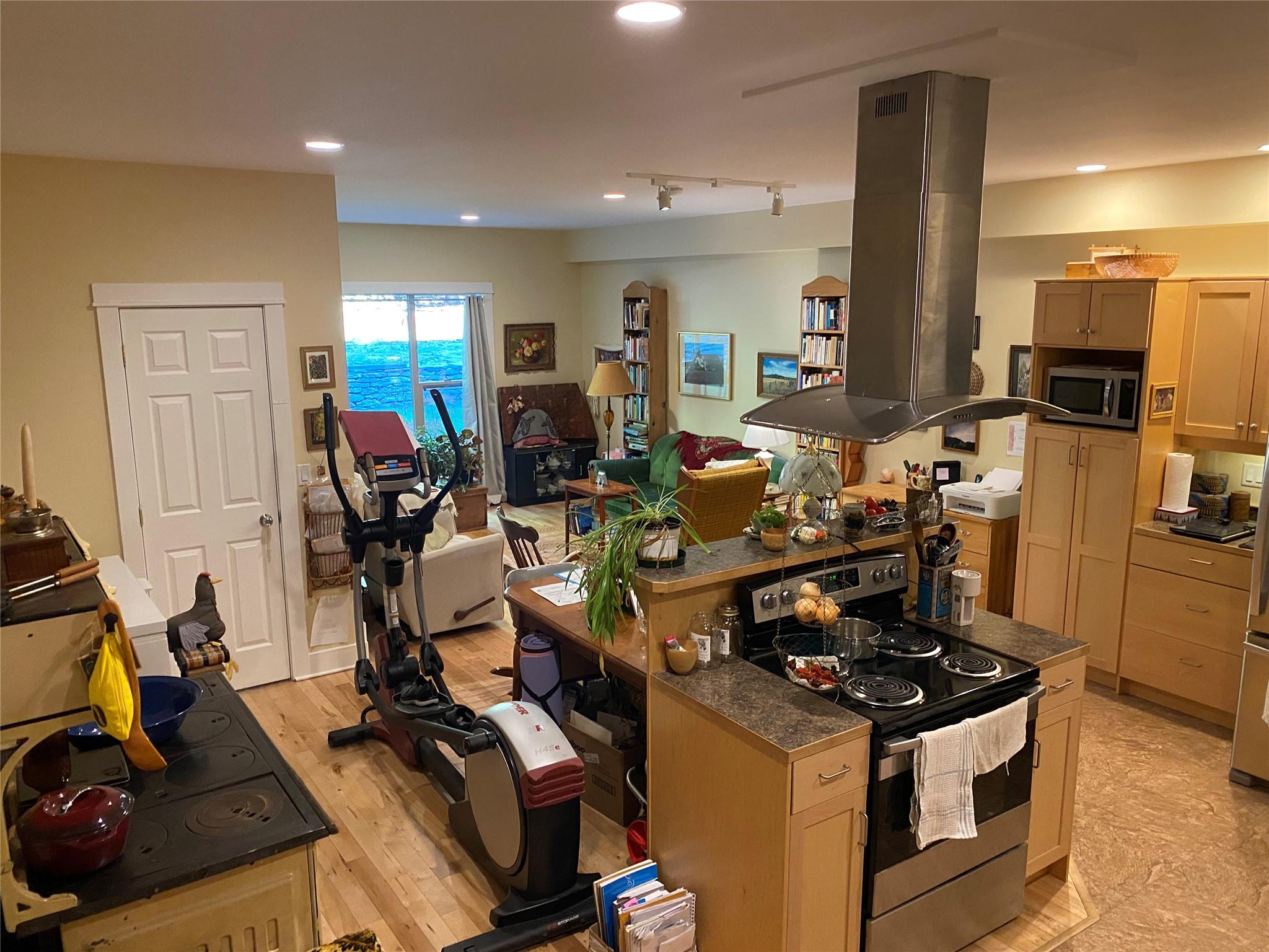 7-912 Slocan Street, Slocan, BC