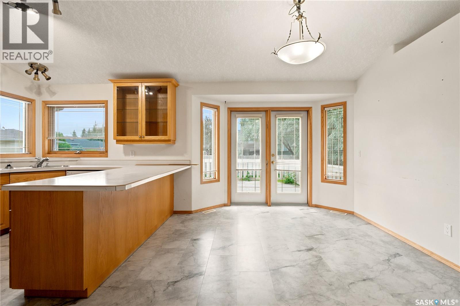743 Pezer Court, Saskatoon, SK
