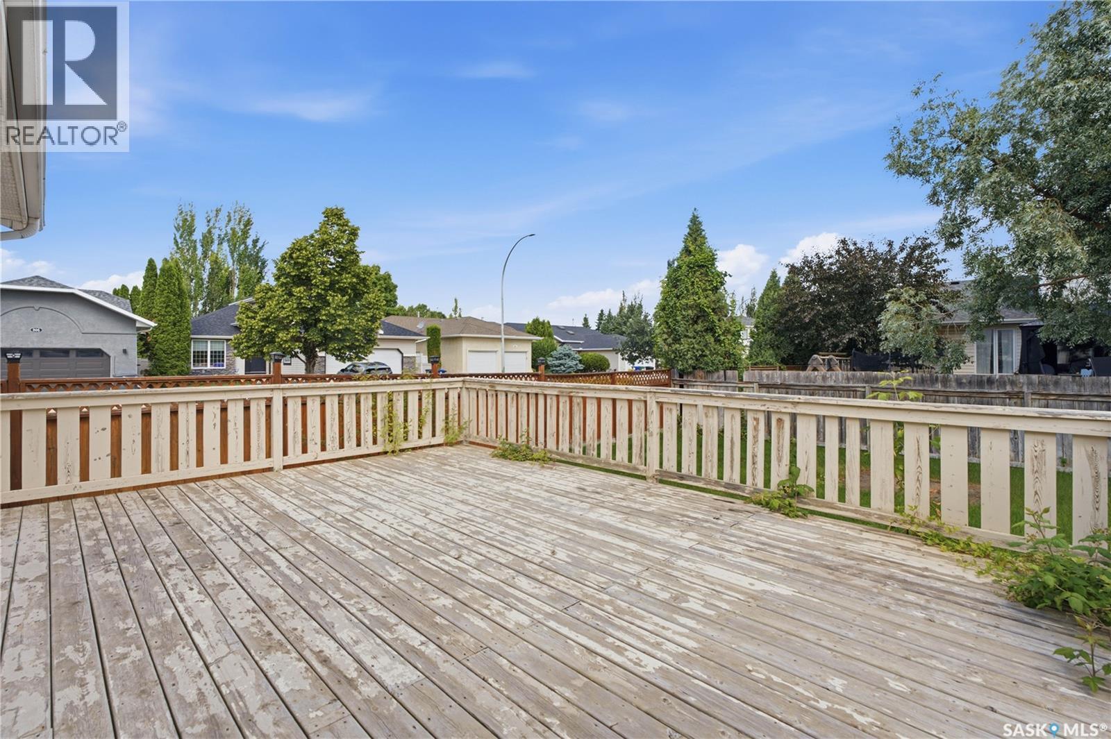 743 Pezer Court, Saskatoon, SK