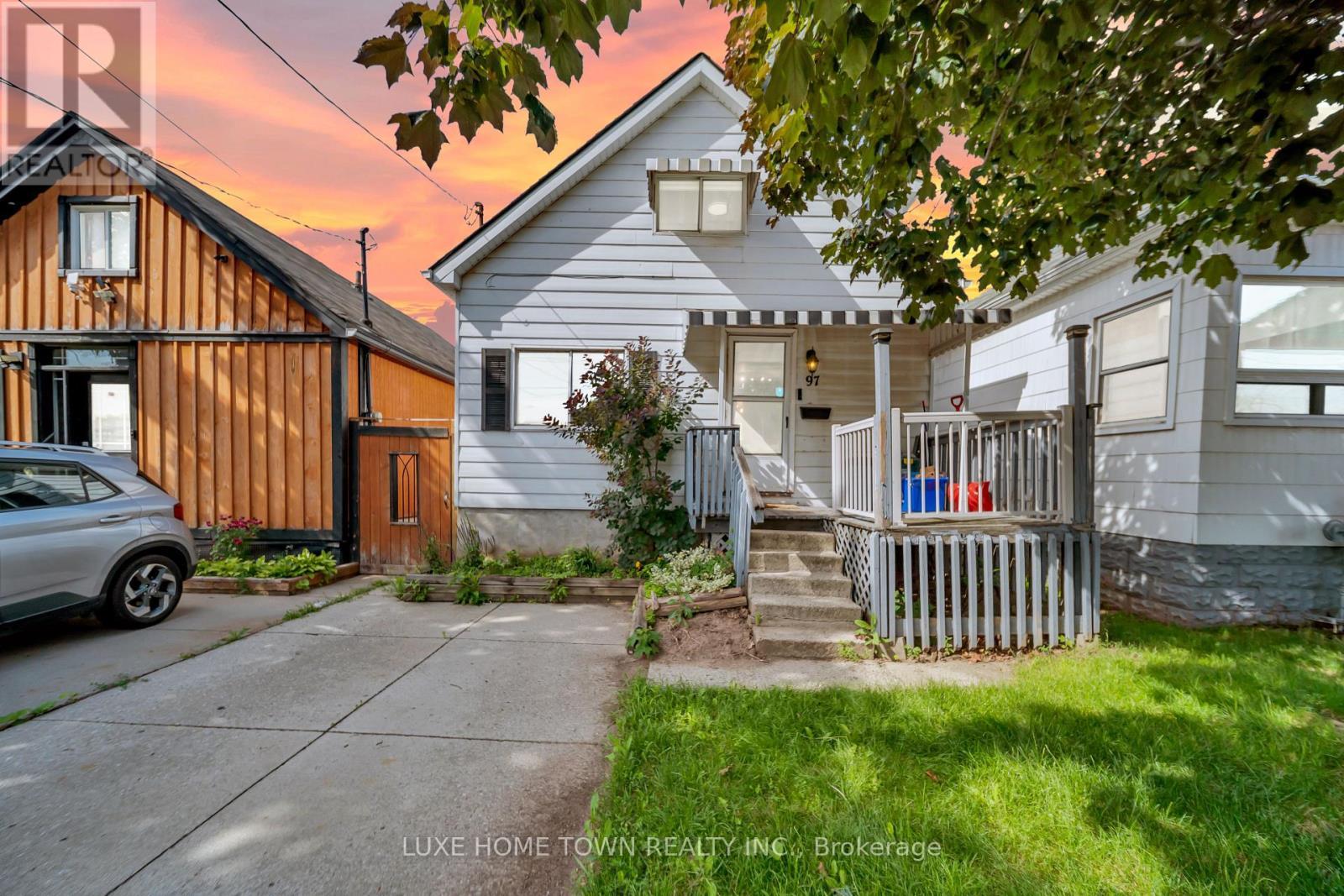 97 Hope Avenue, Hamilton, ON