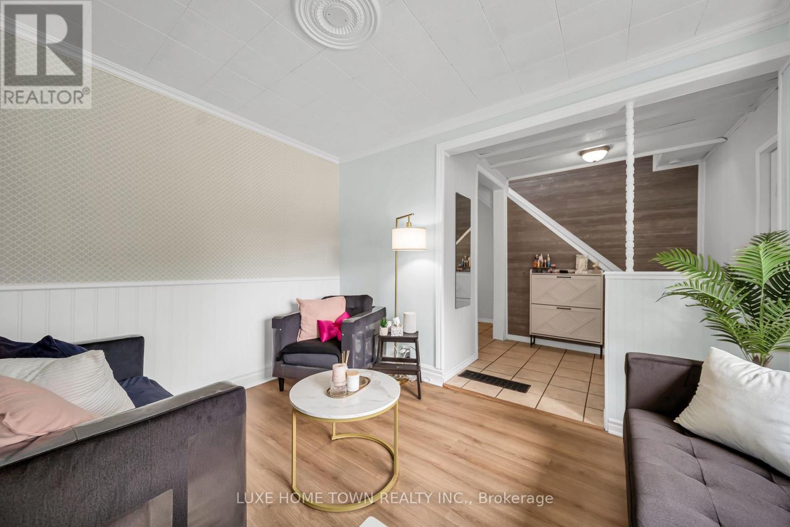 97 Hope Avenue, Hamilton, ON