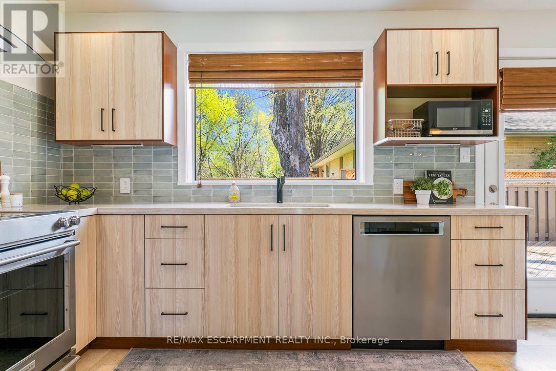 1548 Wembury Road, Mississauga, ON