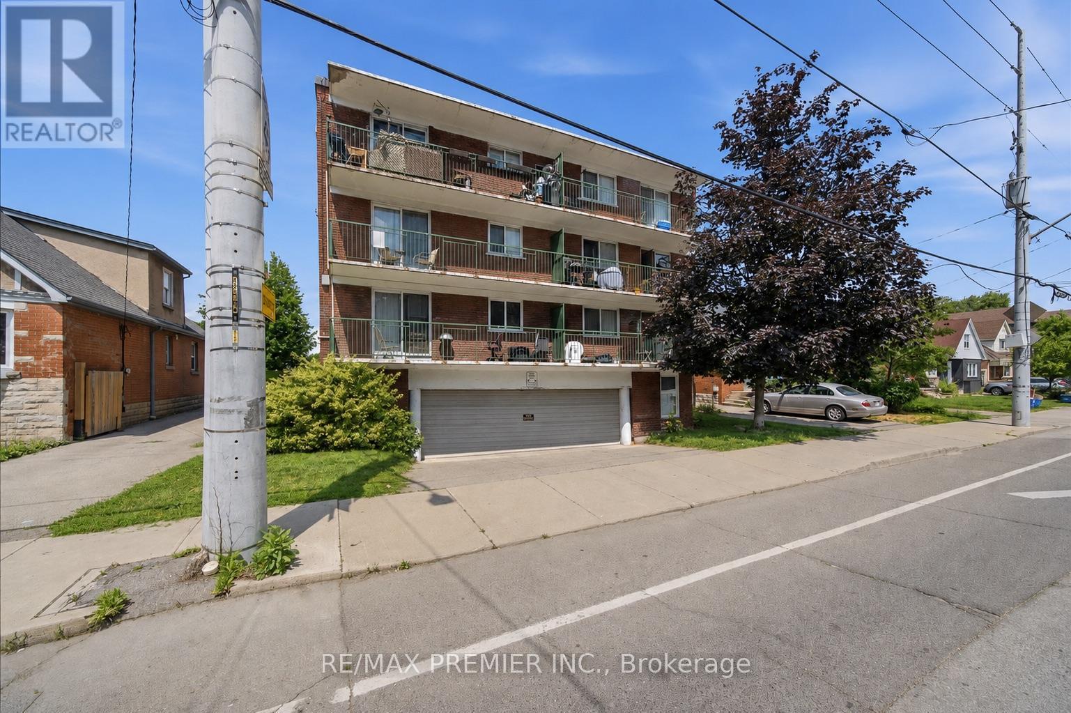 214 Wentworth Street S, Hamilton, ON