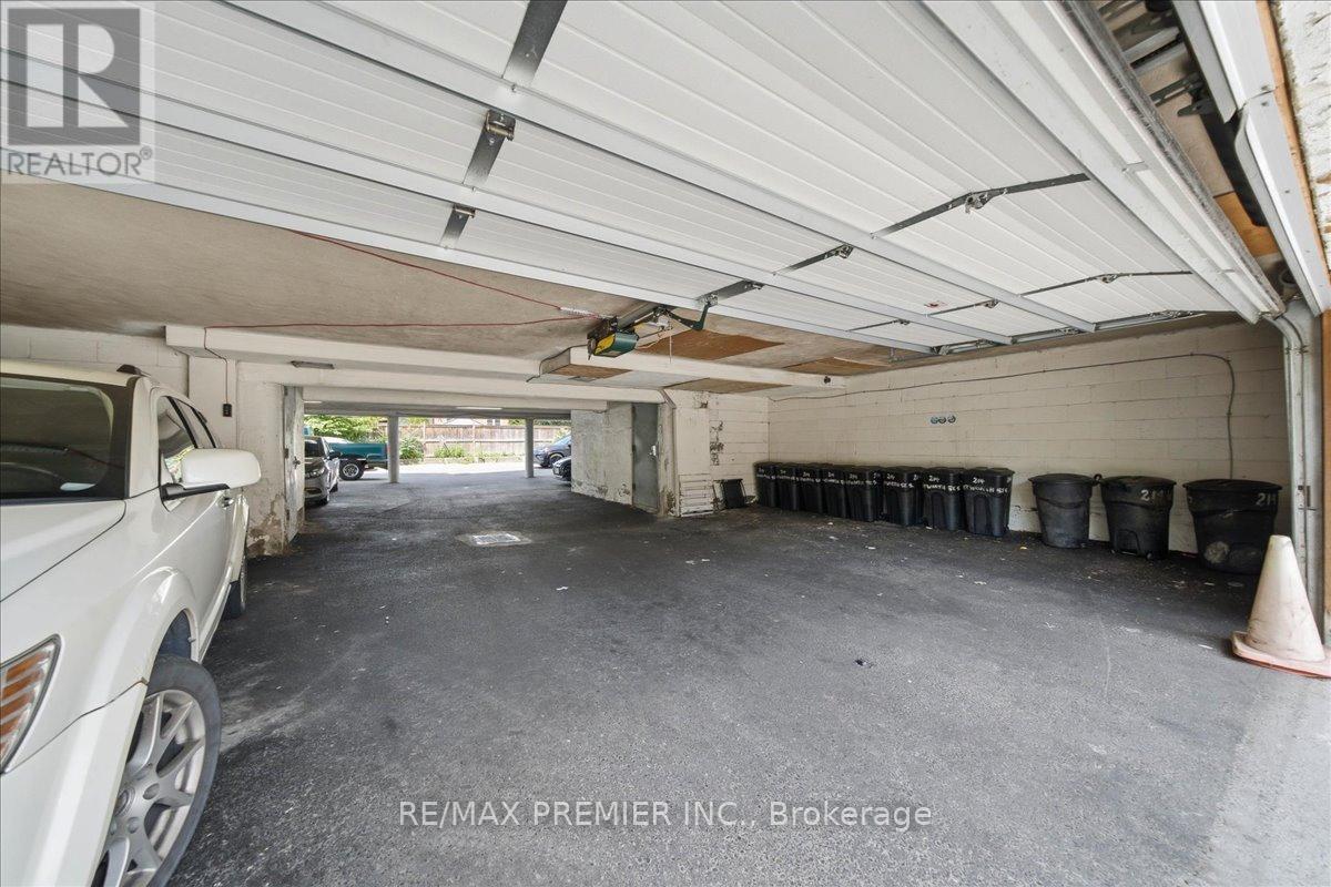 214 Wentworth Street S, Hamilton, ON