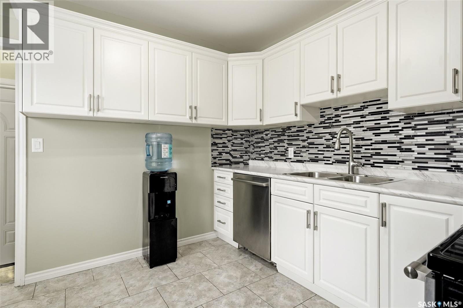 303 College Avenue, Regina, SK