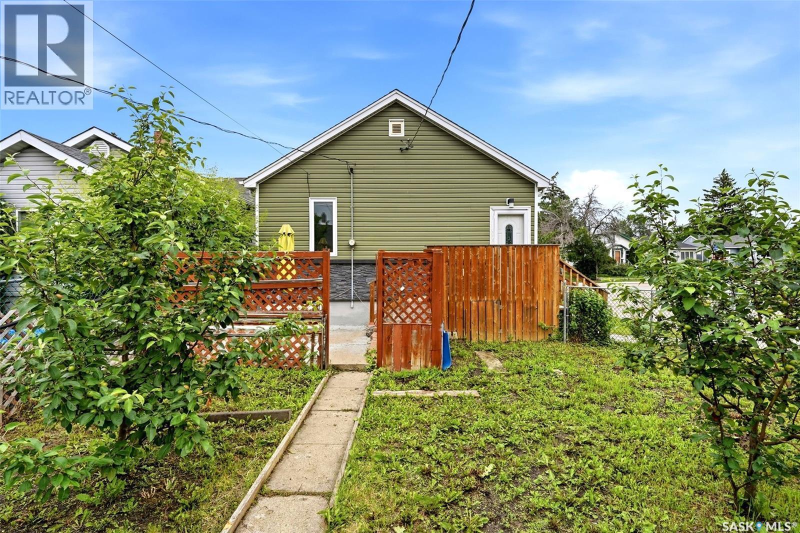 303 College Avenue, Regina, SK