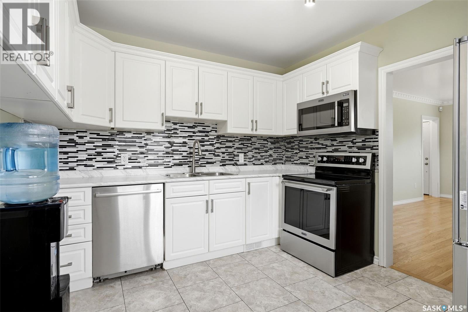 303 College Avenue, Regina, SK