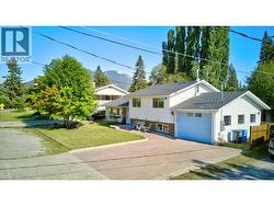506 5th Street Golden, BC V0A 1H0