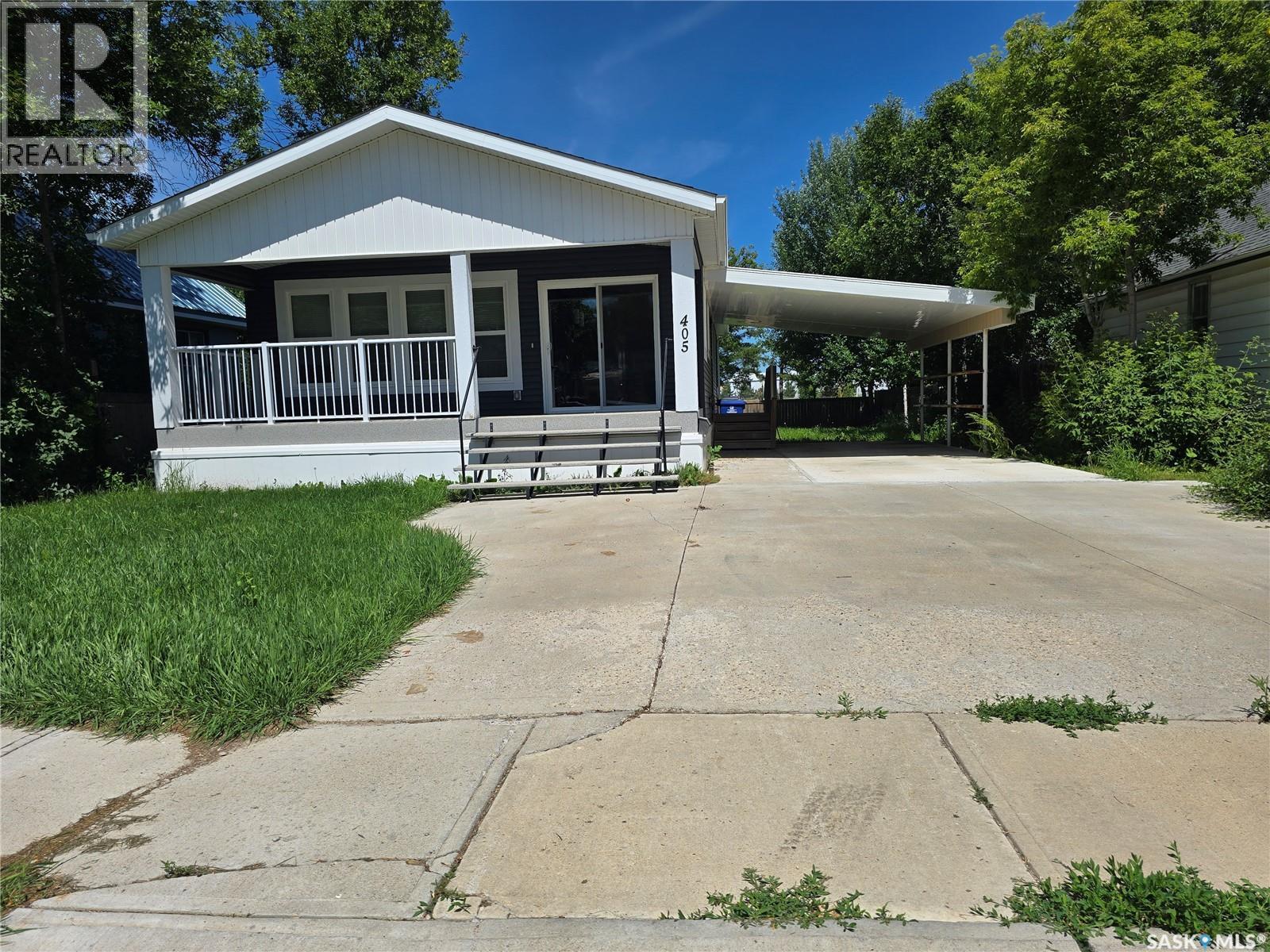 405 2Nd Avenue Se, Weyburn, SK