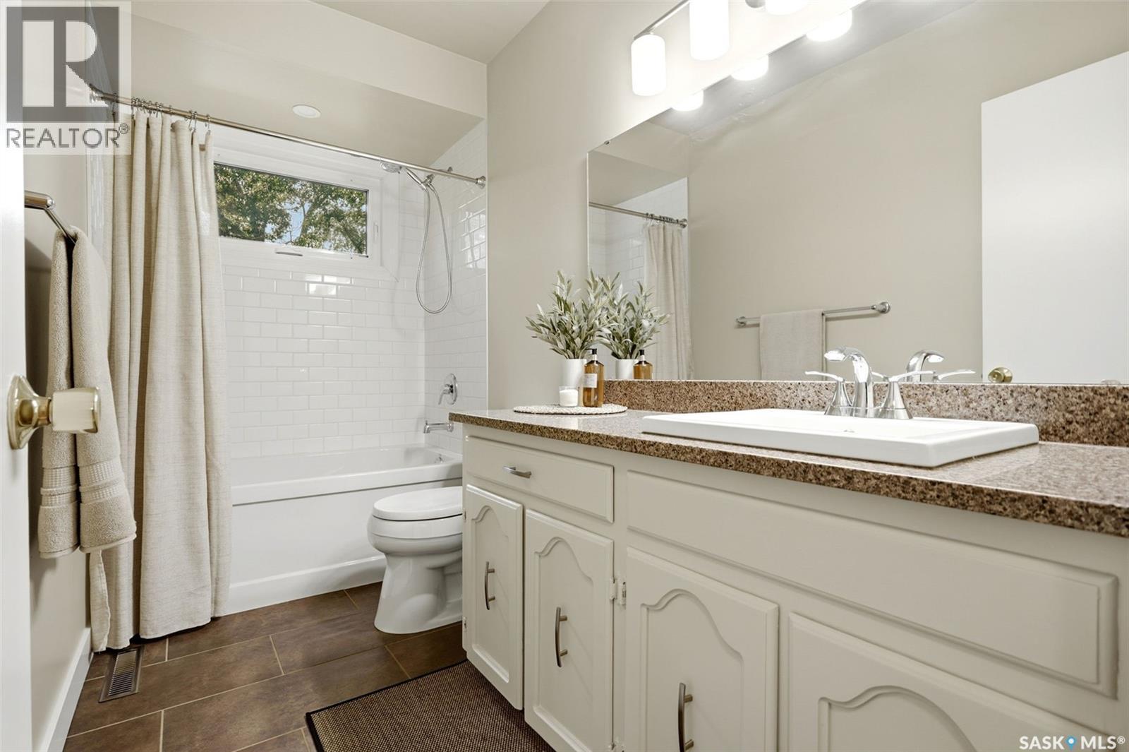 233 Orchard Crescent, Regina, SK