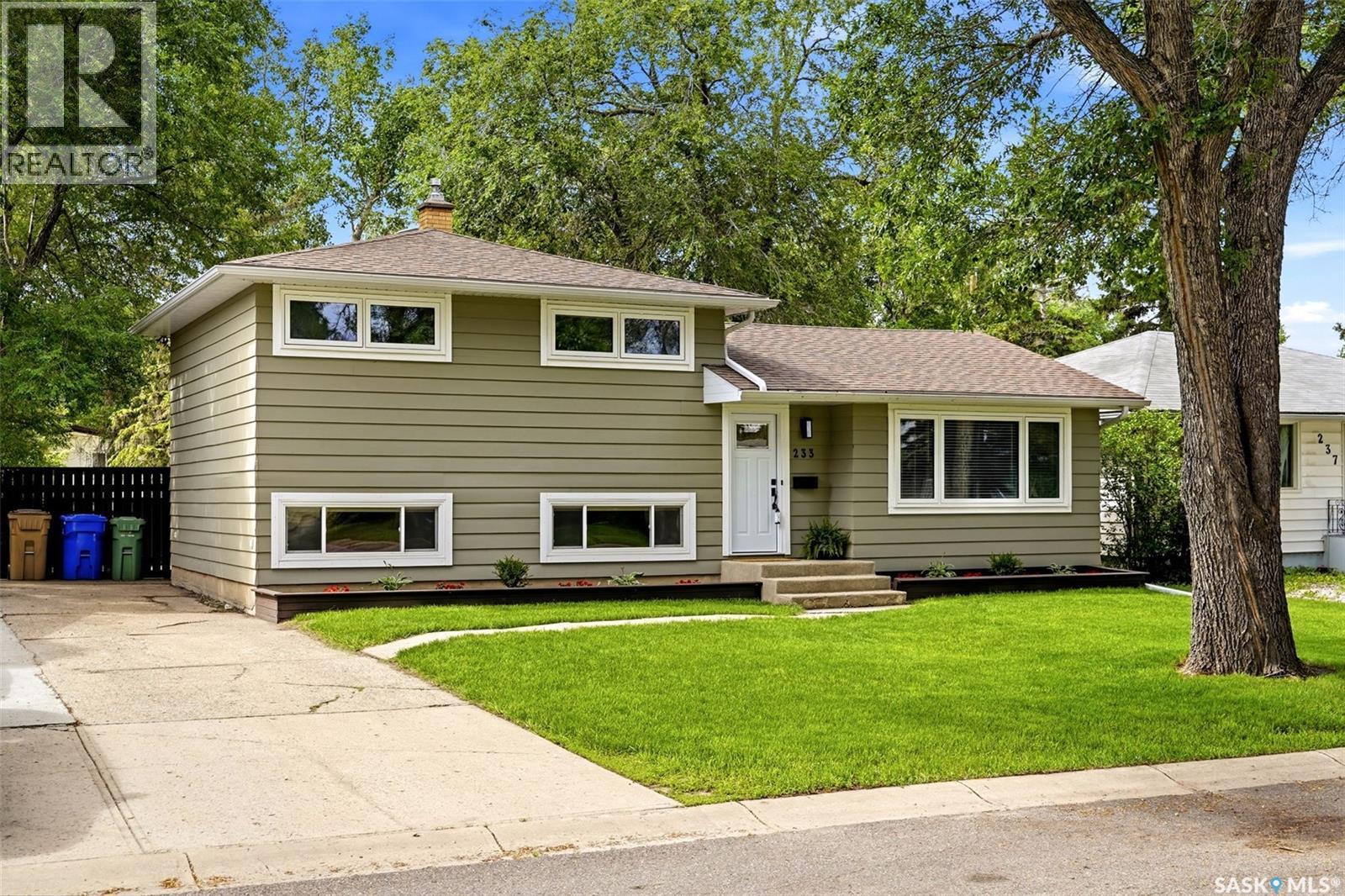 233 Orchard Crescent, Regina, SK