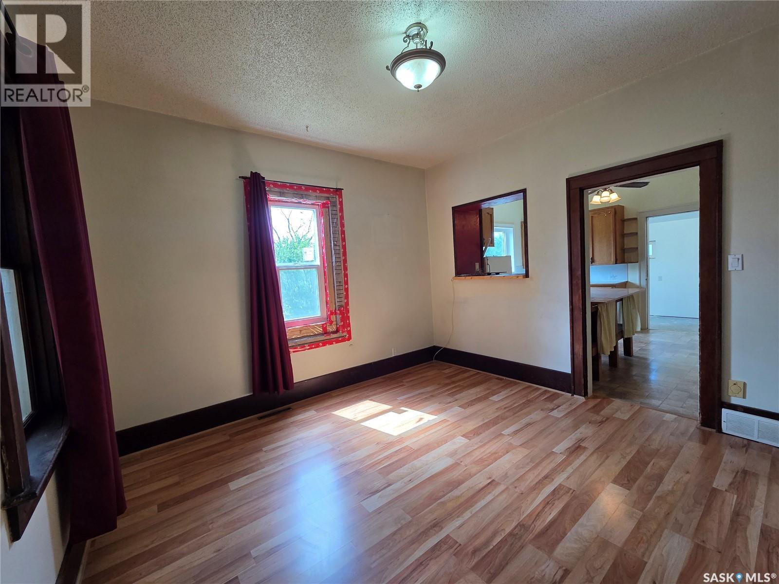 304 1St Avenue, Craik, SK