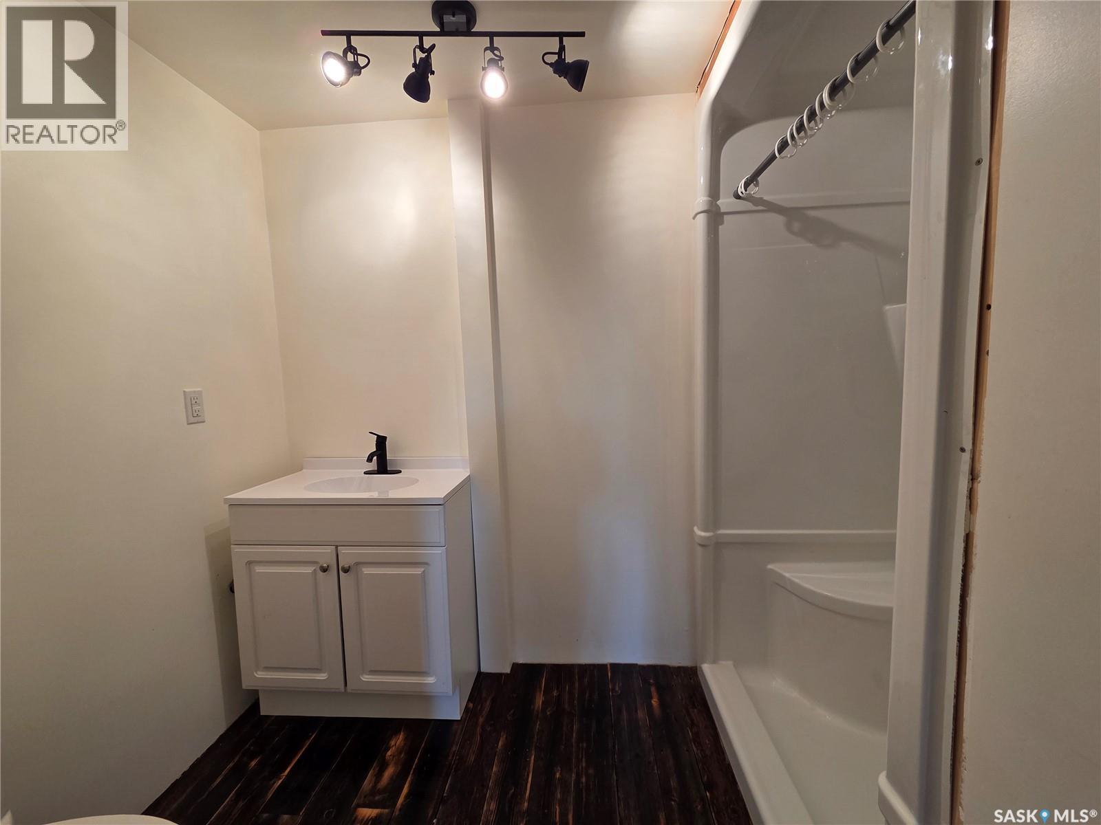 304 1St Avenue, Craik, SK