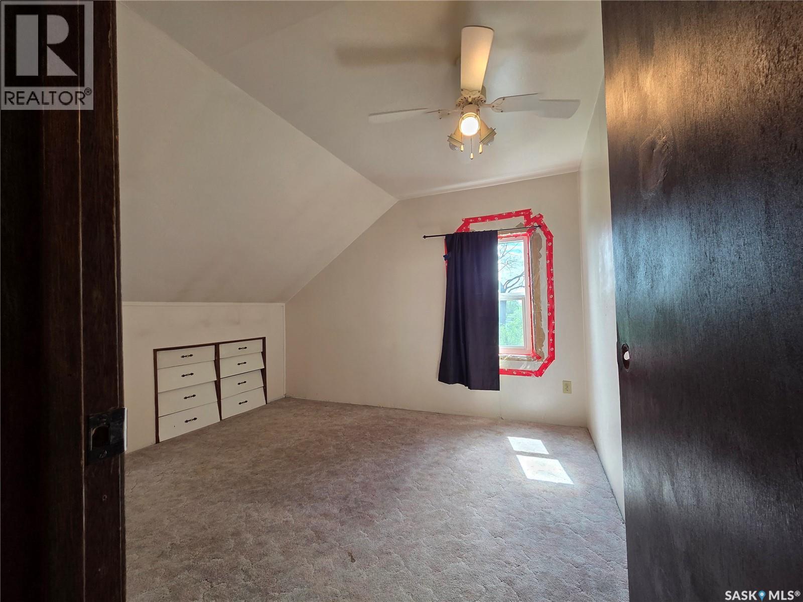 304 1St Avenue, Craik, SK
