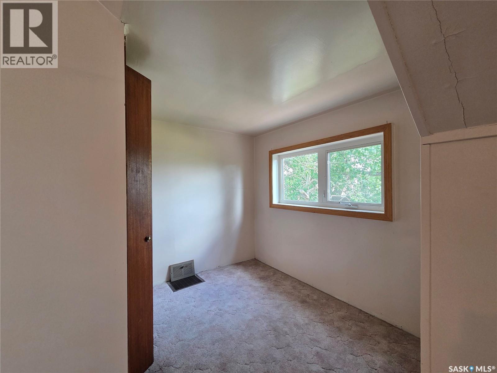 304 1St Avenue, Craik, SK