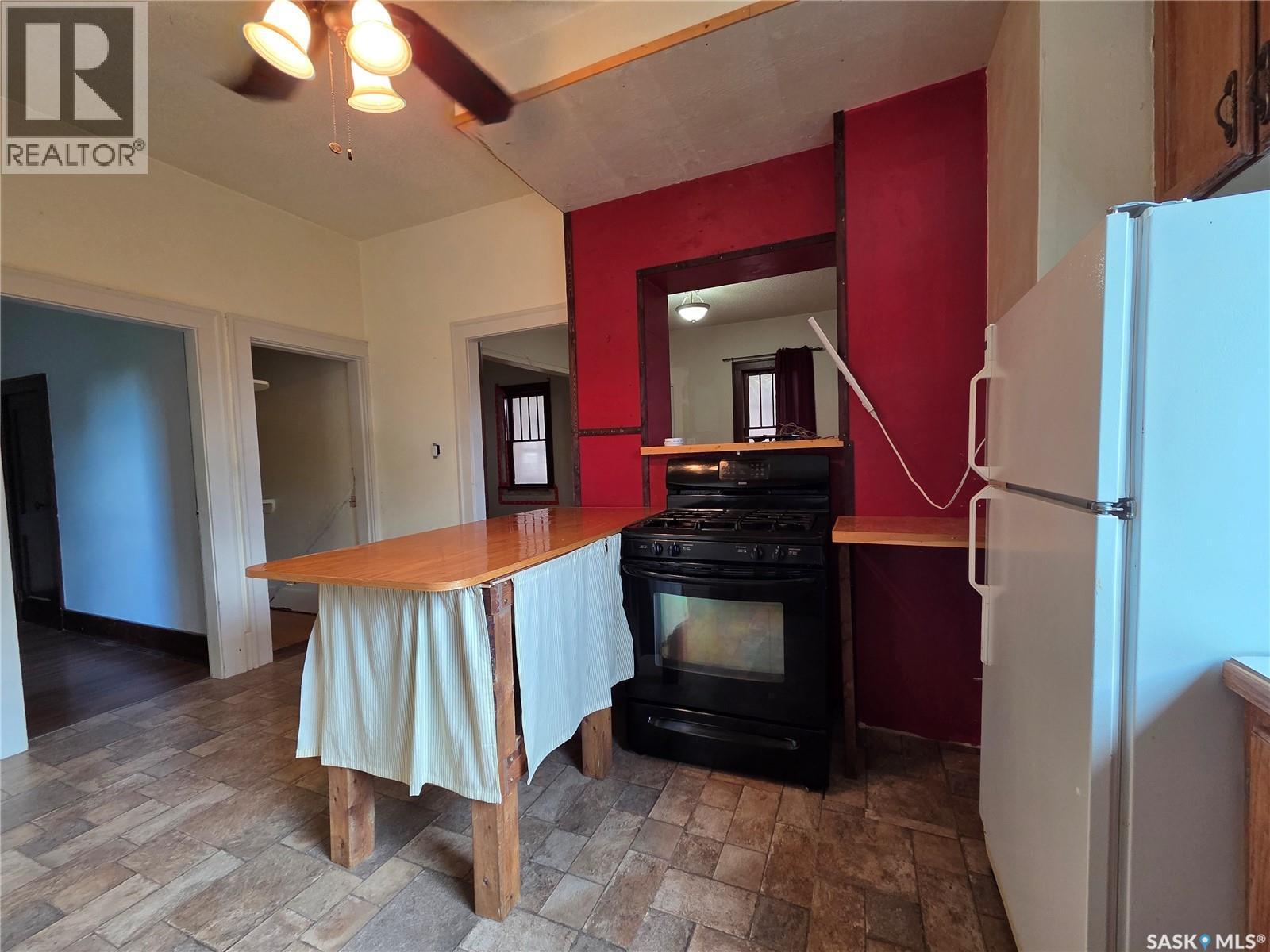 304 1St Avenue, Craik, SK