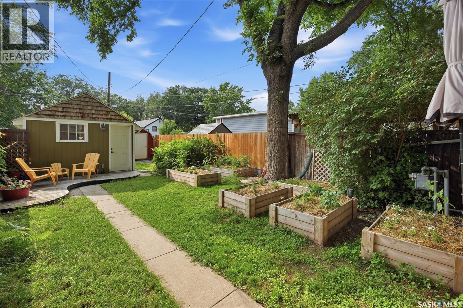 805 H Avenue S, Saskatoon, SK
