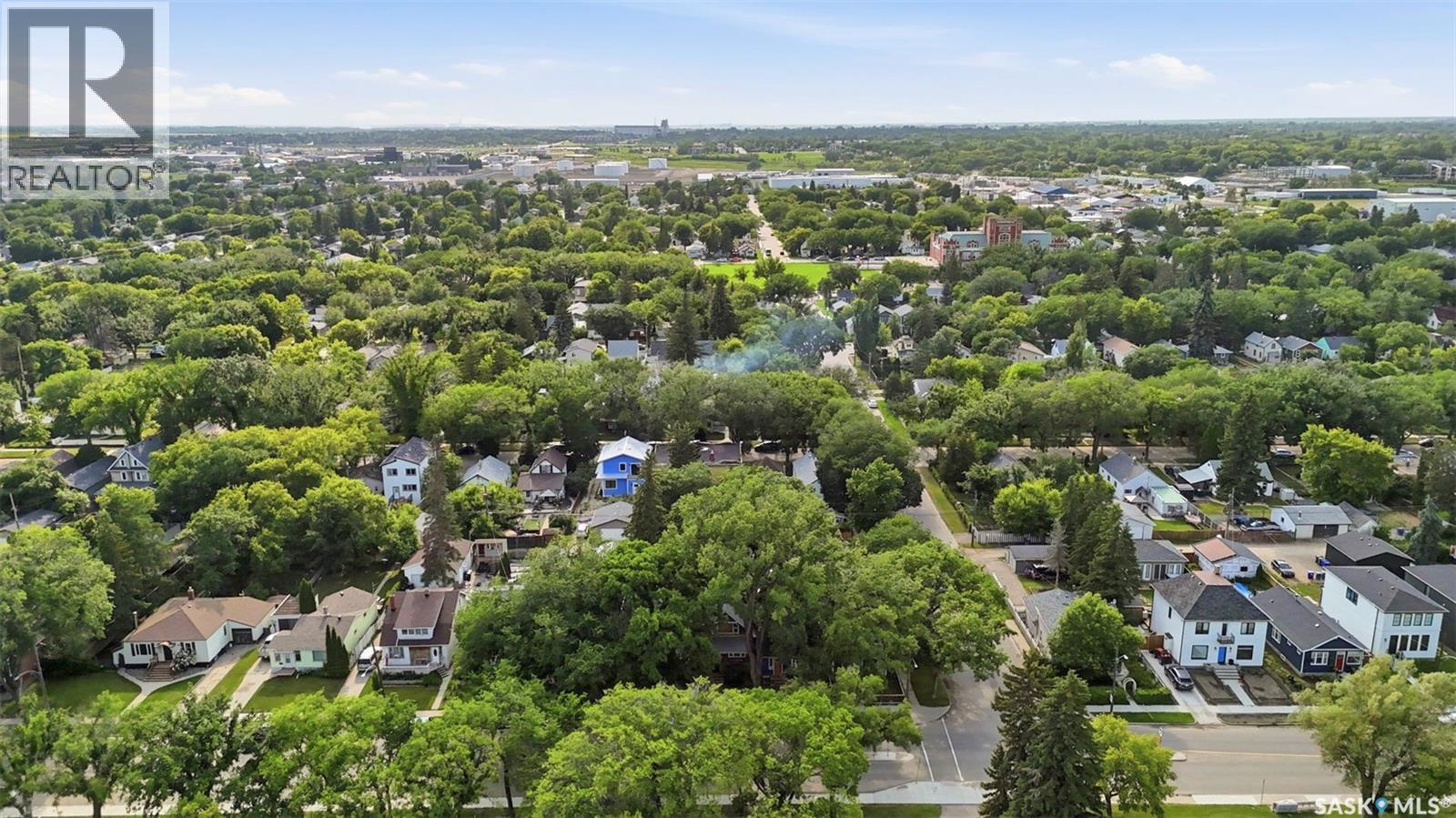805 H Avenue S, Saskatoon, SK