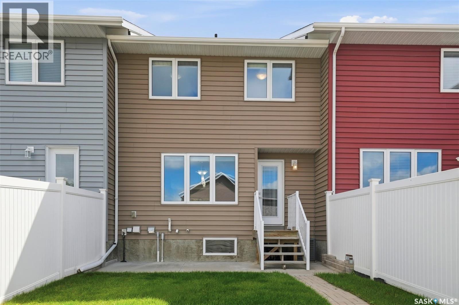 1430 Hunter Road, Saskatoon, SK