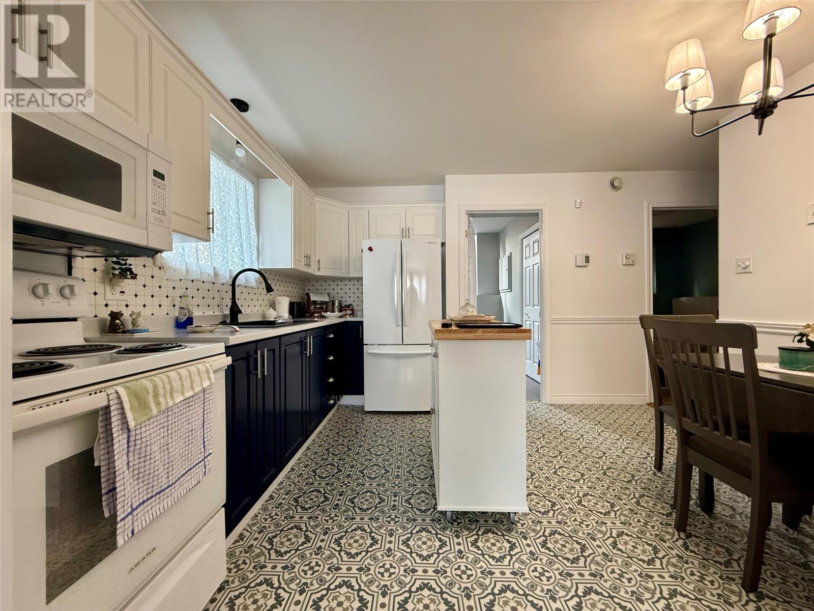 10 Jacaranda Place, St. John’S, NL