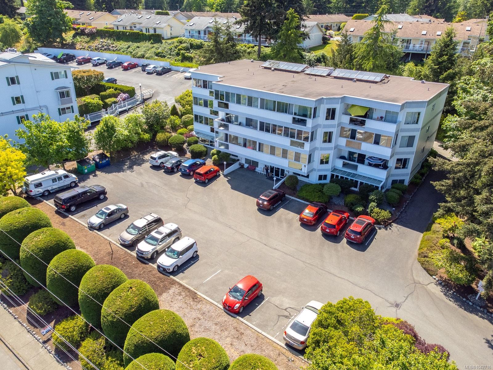 #202-9958 Daniel St, Chemainus, BC