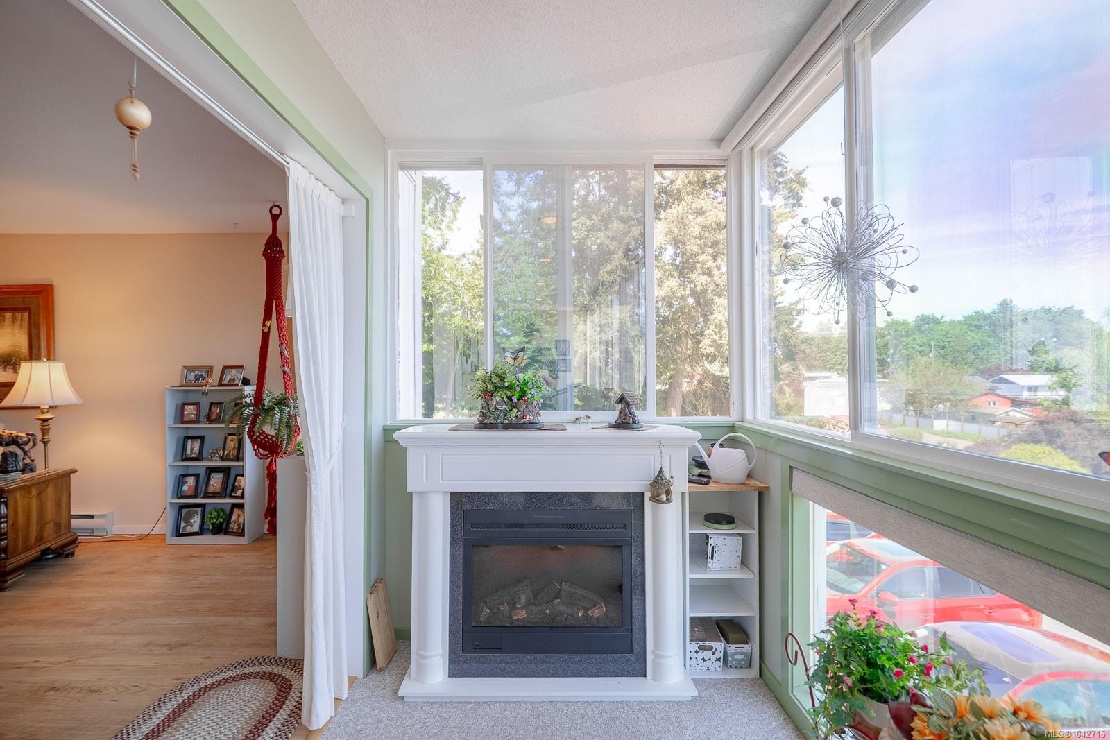 #202-9958 Daniel St, Chemainus, BC