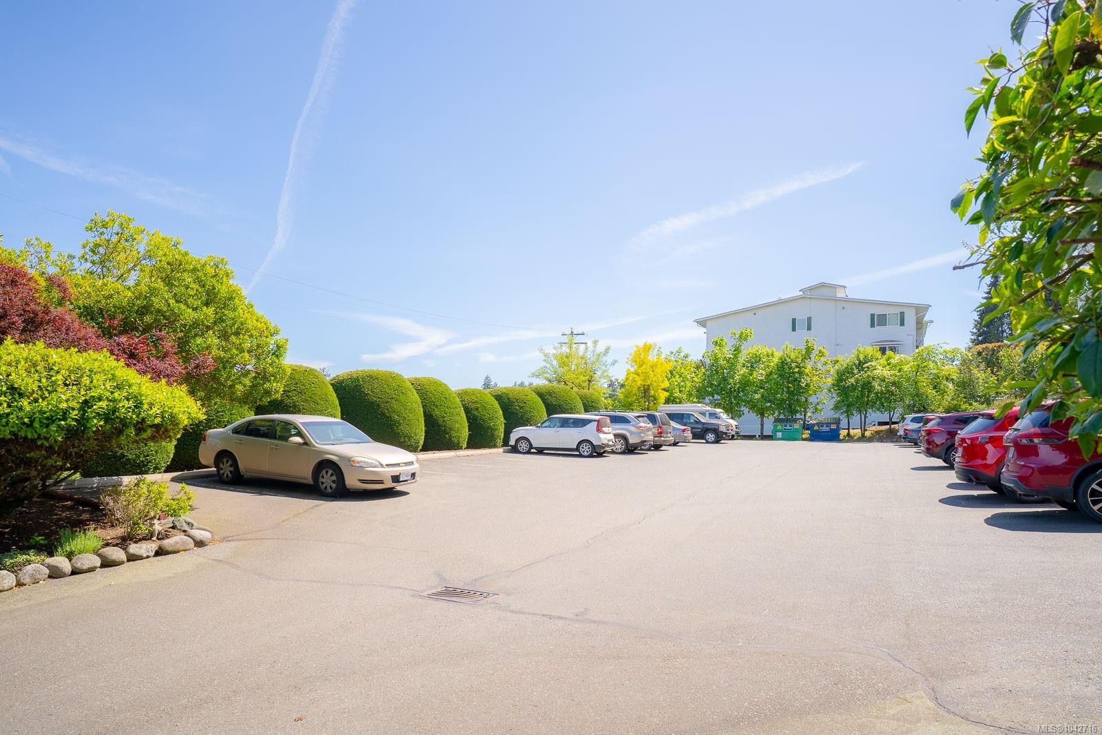 #202-9958 Daniel St, Chemainus, BC
