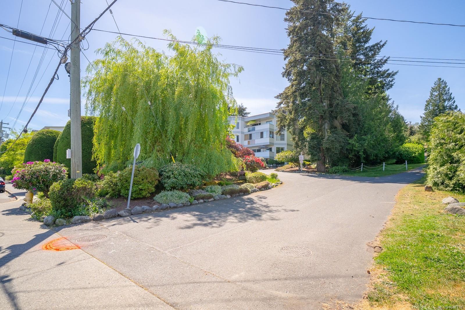 #202-9958 Daniel St, Chemainus, BC