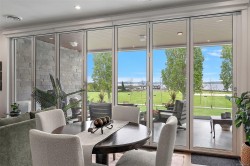#203-9570 Fifth St Sidney, BC V8L 2W5