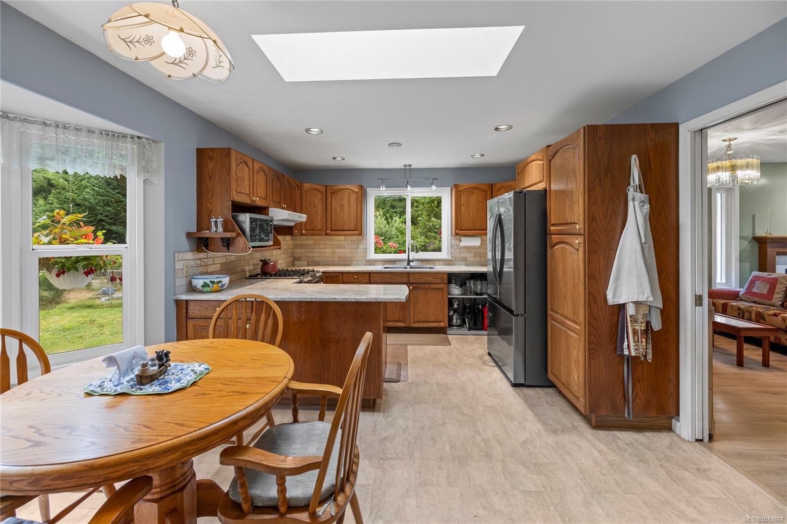 3198 Melon Rd, Hilliers, BC