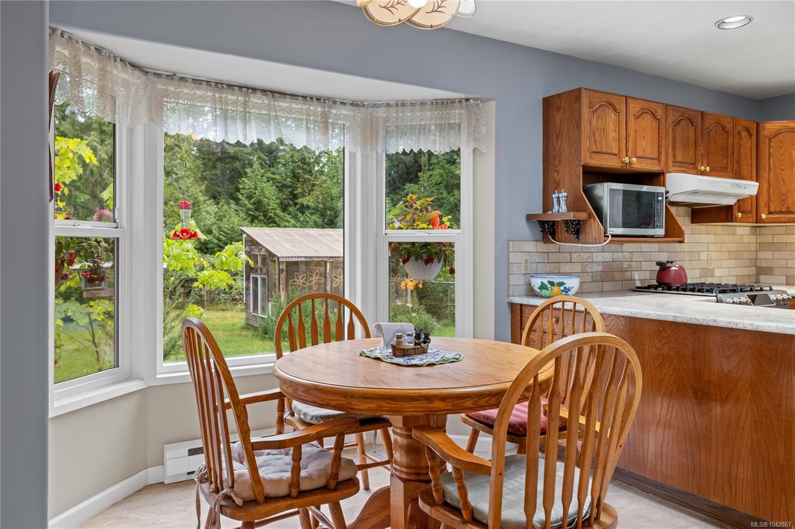 3198 Melon Rd, Hilliers, BC